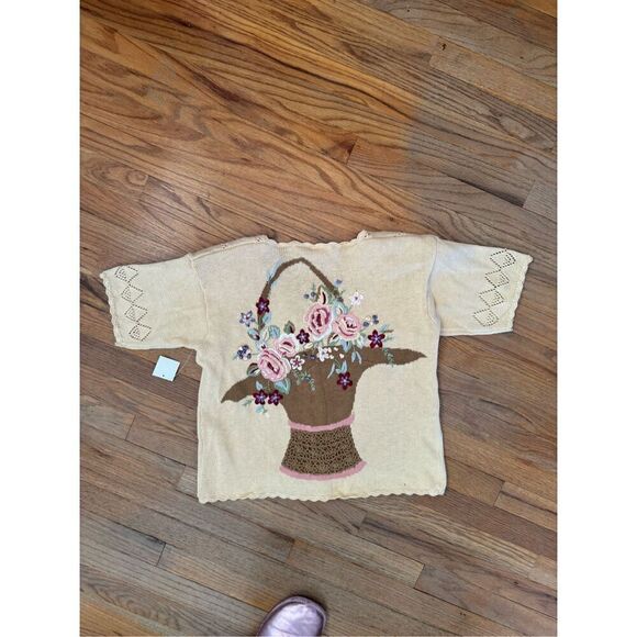NWT Vintage Capacity Hand Embroidered Dainty Floral Cardigan Size M - Picture 2 of 9